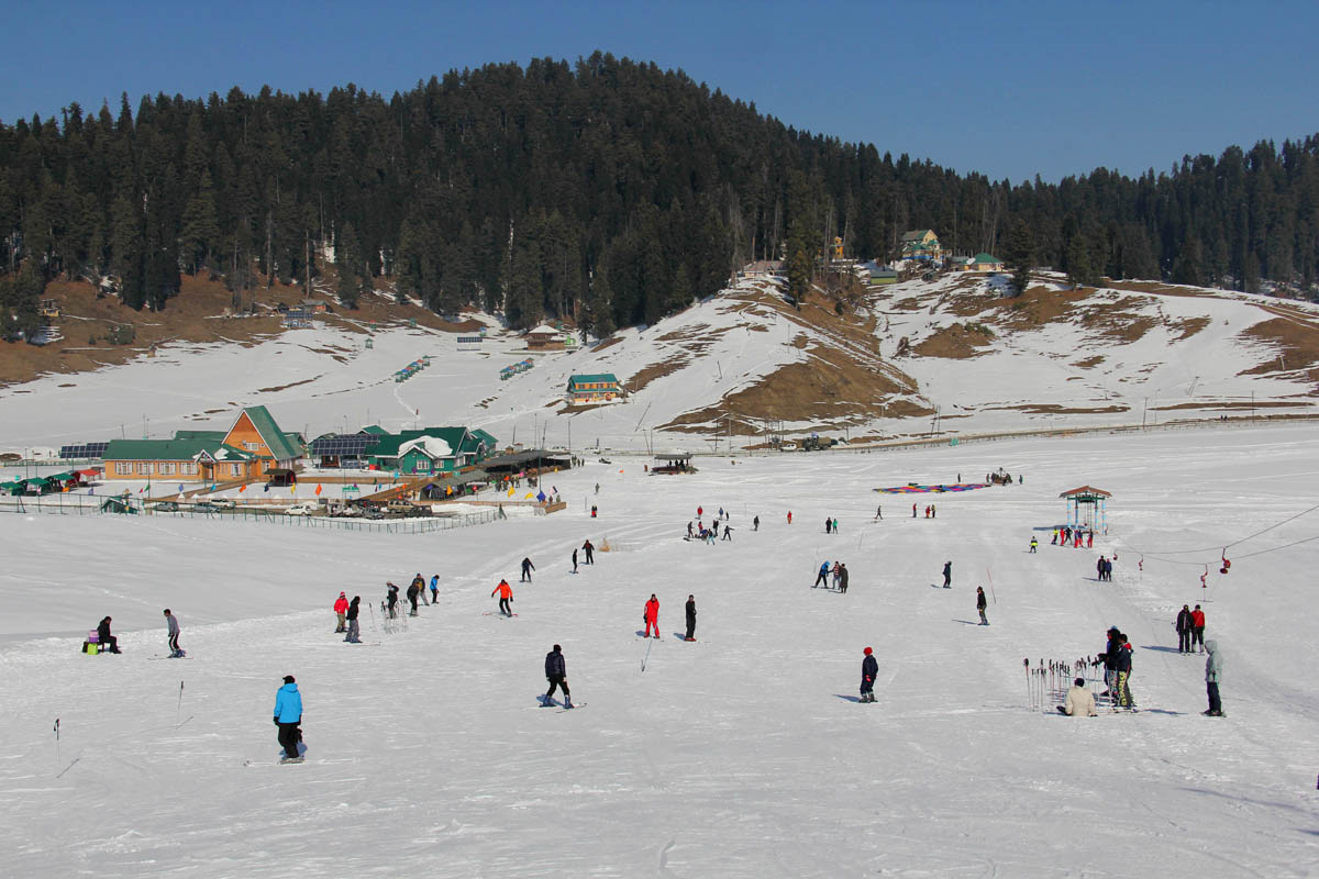 Snow Ski in Gulmarg TheTravellore